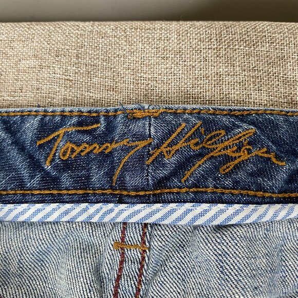 Tommy Hilfiger Denim Jeans Women's 10S Mid Rise Blue Distressed Casual Pants - Picture 5 of 14